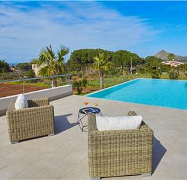 5 bedroom villa with infinity pool, Castellammare del Golfo, sleeps 9